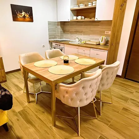 Zlatni Borovi Apartman *
