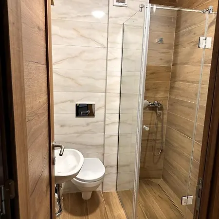 Zlatni Borovi * Divčibare